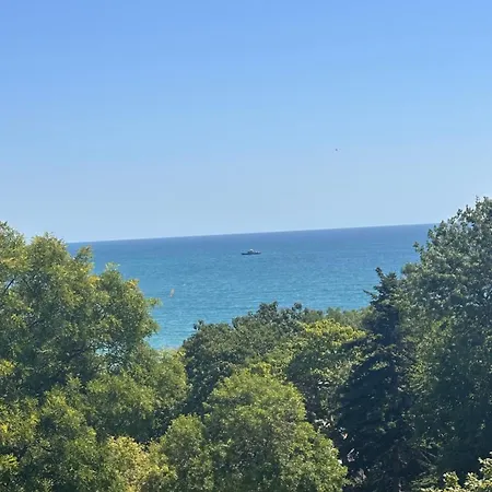 アパート Glarus With Infinity Sea View ヴァルナ